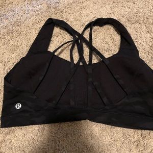 Free to be lulu sports bra